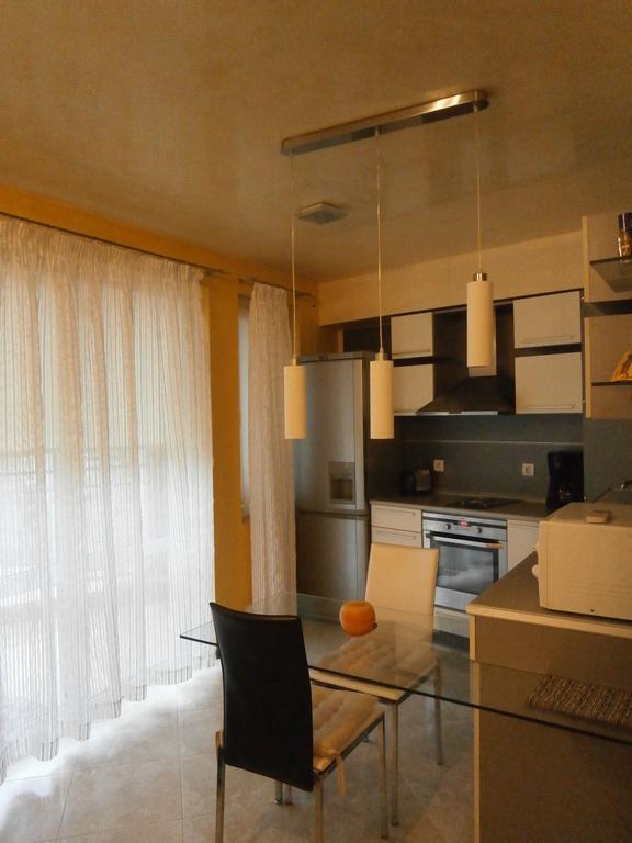 Art Apartment Kiril And Metodi Square Burgas Exterior foto