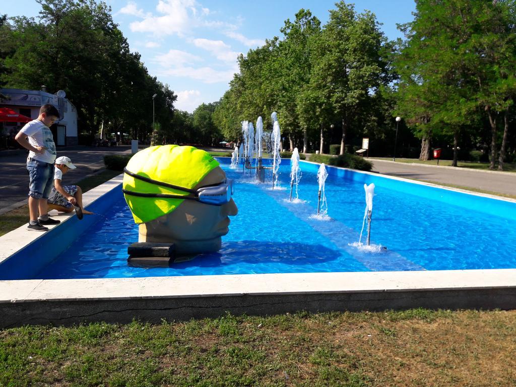 Art Apartment Kiril And Metodi Square Burgas Exterior foto